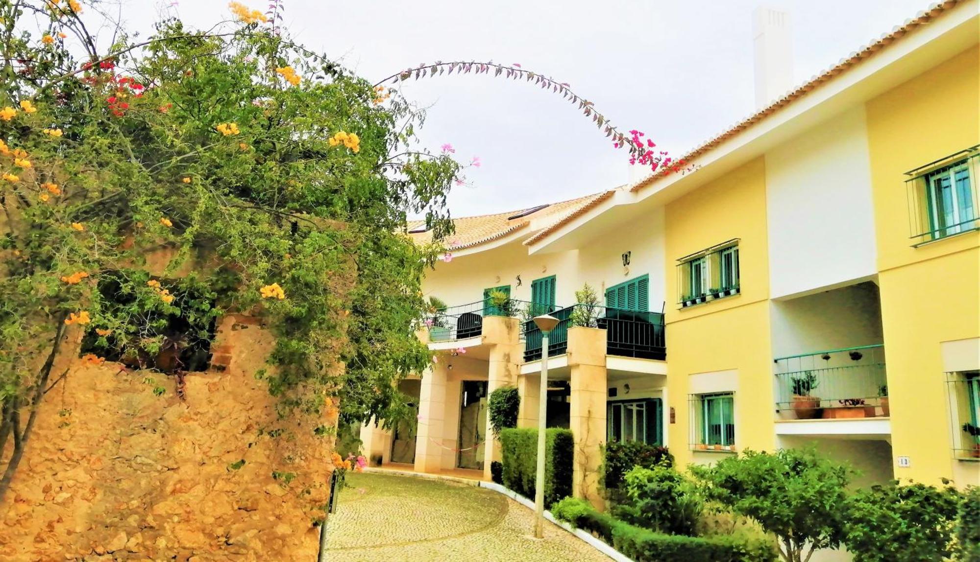 Wonderful Apartment In Ferragudo 2Double Beds Near Beaches And Golf Eksteriør billede